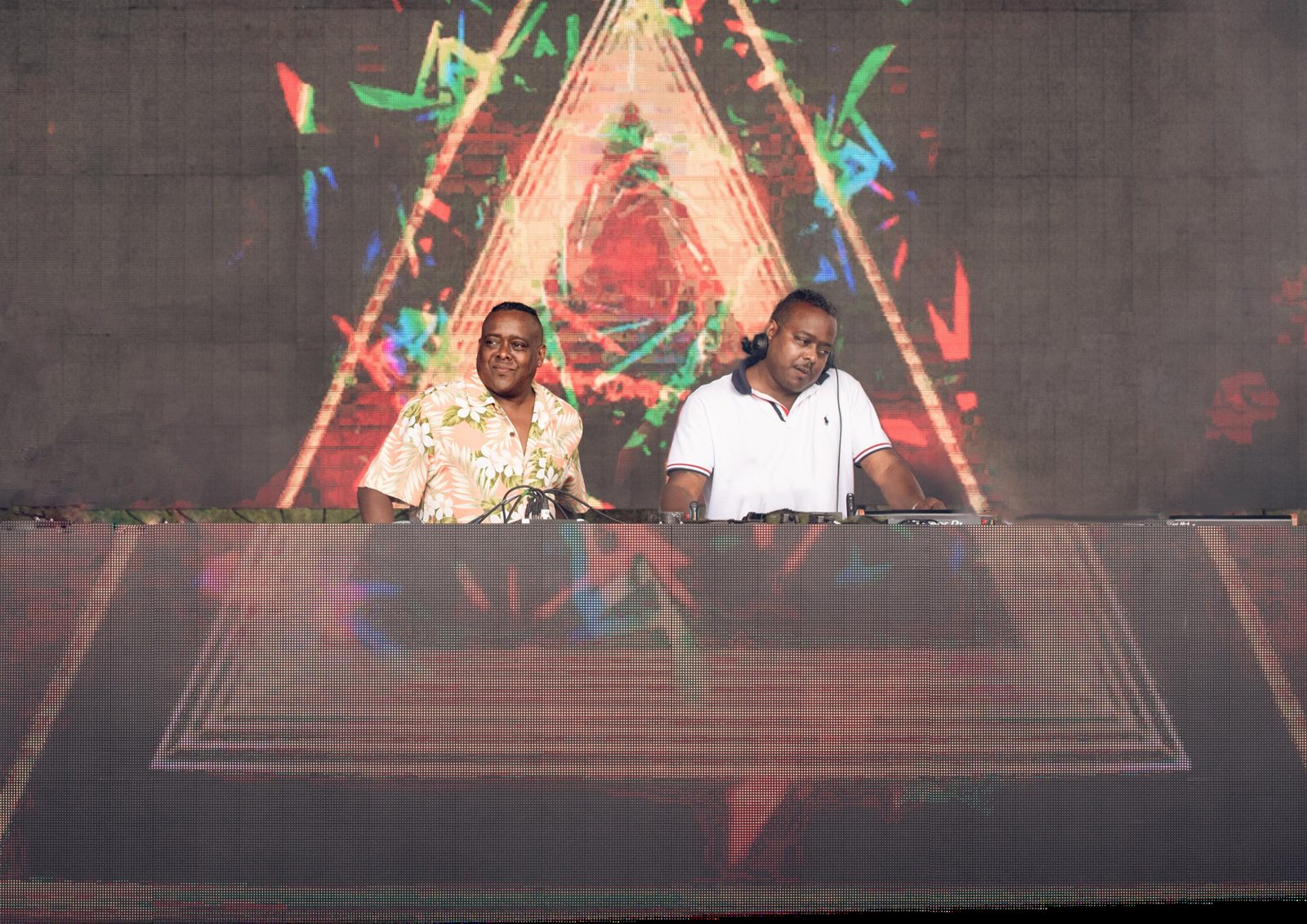 Bobby & Steve on the decks